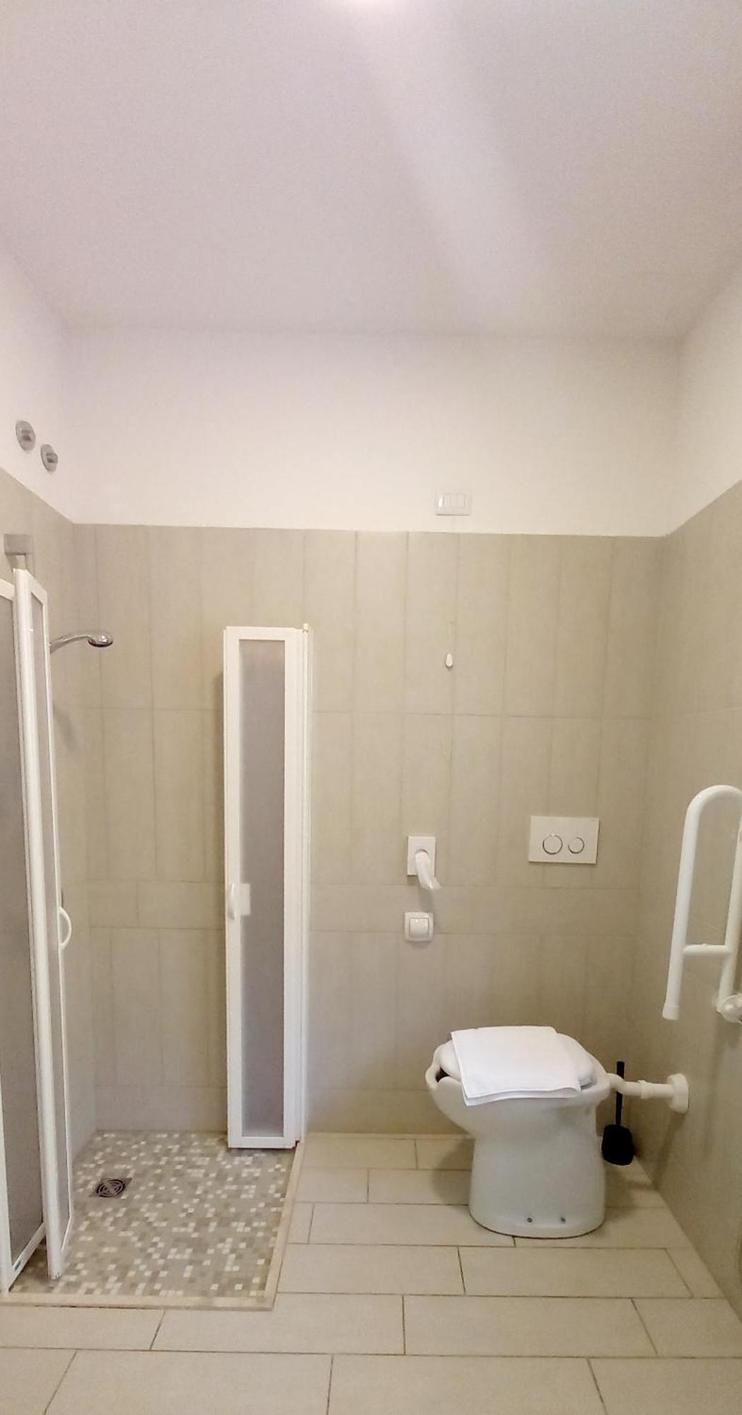 Hotel Brotas Rimini Eksteriør bilde