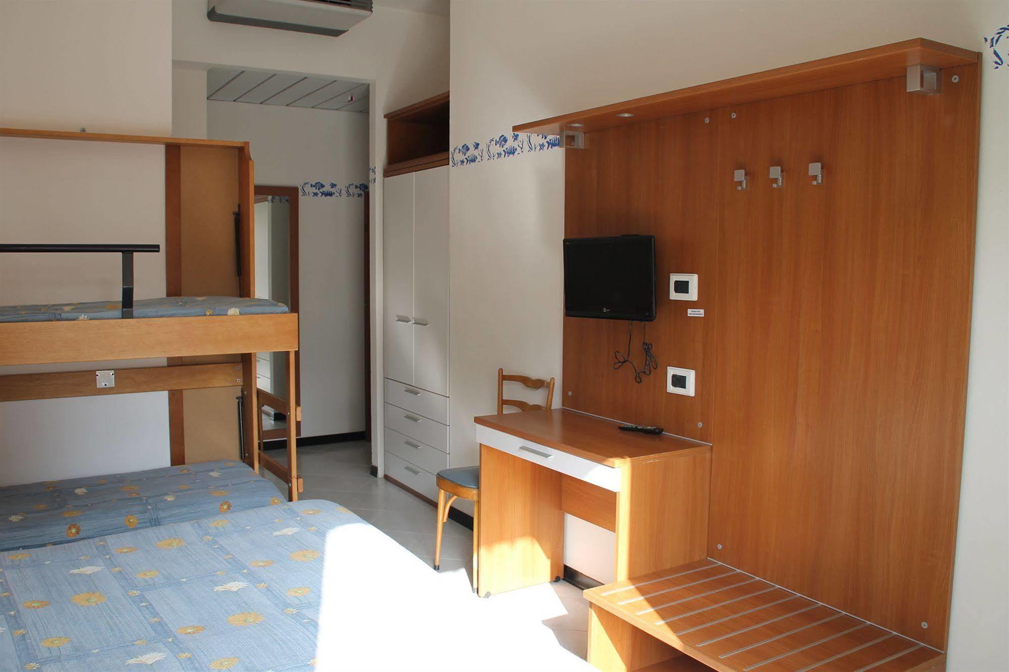 Hotel Brotas Rimini Eksteriør bilde
