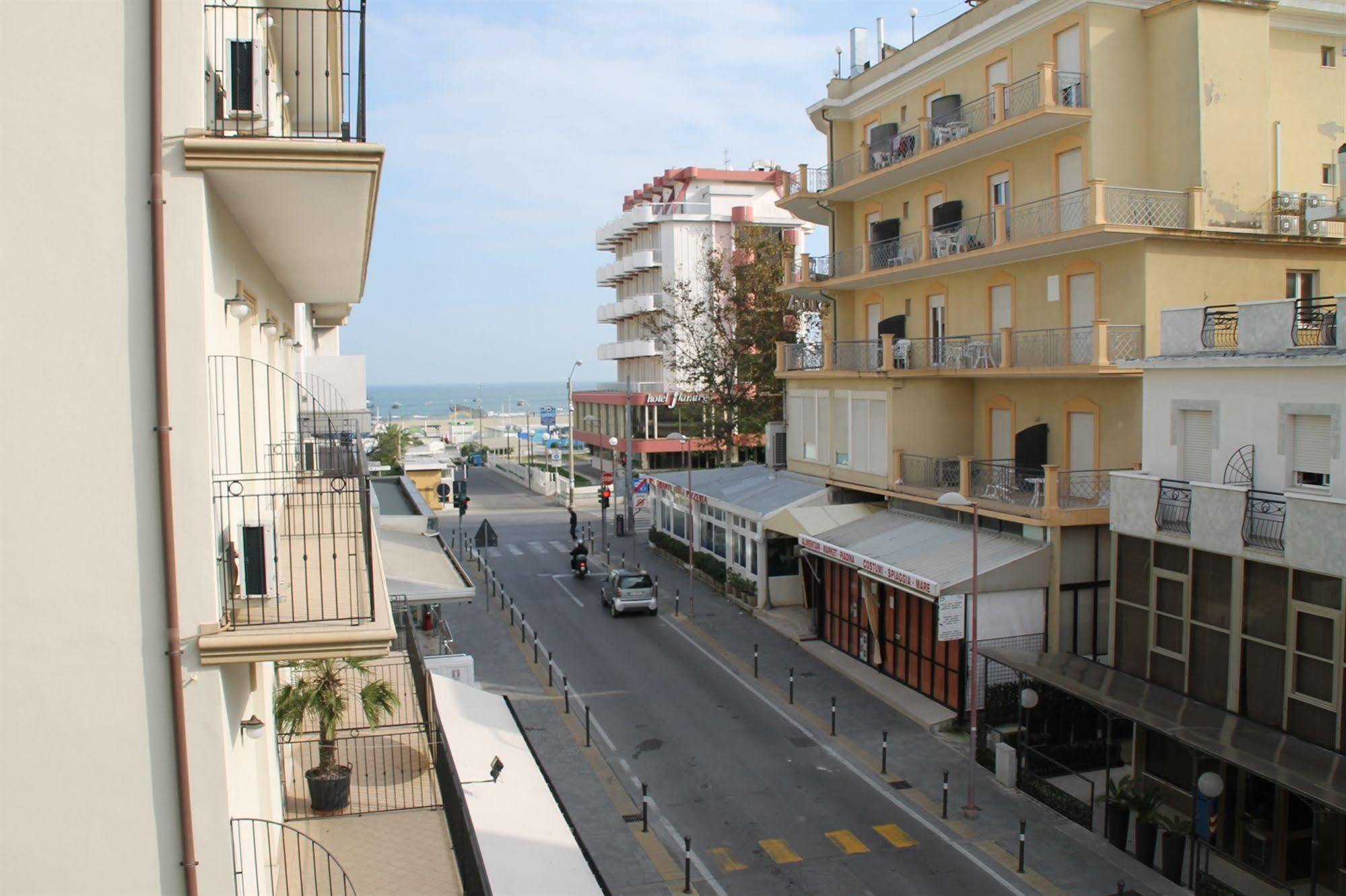 Hotel Brotas Rimini Eksteriør bilde
